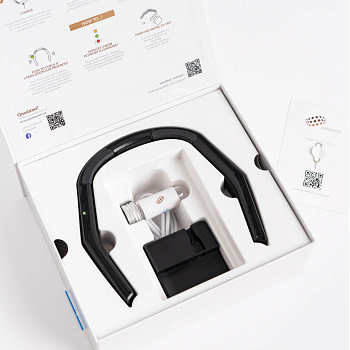 PetsPEMF PetLoop Pro review: open box with the device, charging dock, micro USB cable and magnetic test tube