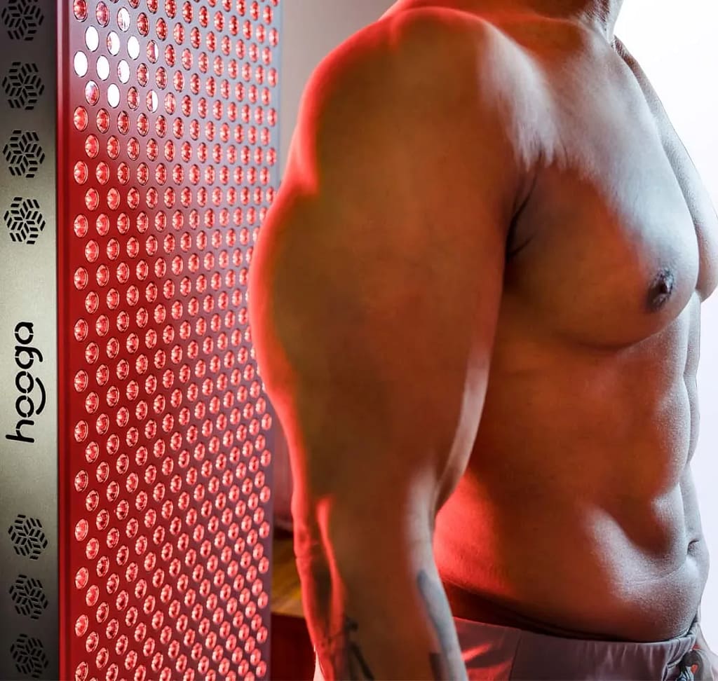 Man receiving light from Hooga 4500 panel on his back