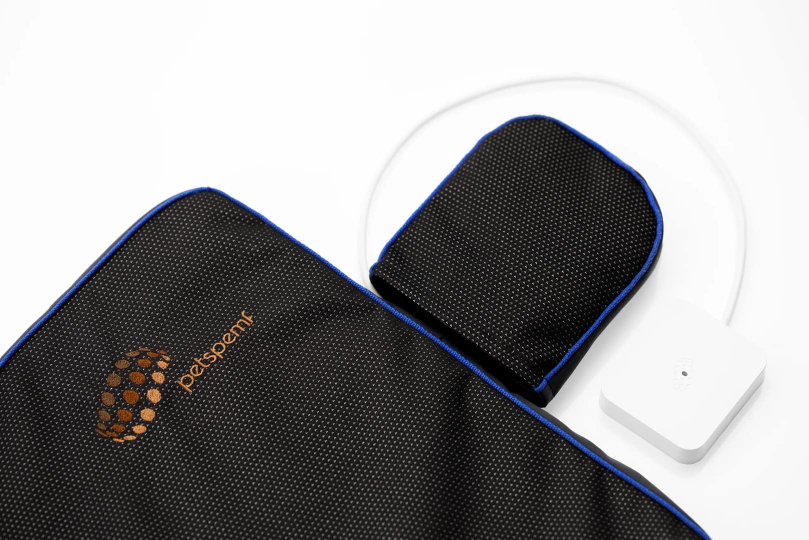 PetsPEMF dog therapy touch controller to power pad on and off with ease